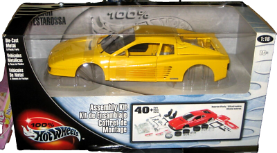 Hot Wheels Ferrari Testarossa Assembly kit 1/18 Scale DieCast