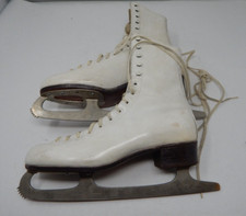 Riedell Red Wing Ice Skates White 7.5 Size 0815 220N 7102 Womens