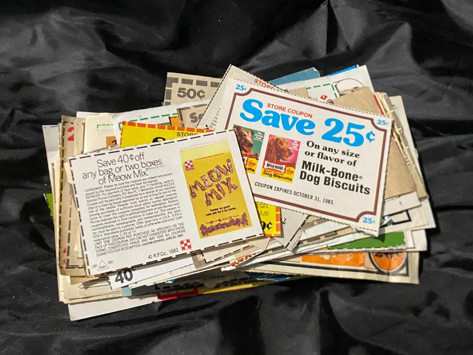 Lote de más de 150 cupones de comida vintage vencidos para mascotas perros y gatos 1983-84 Foto 3 de 3