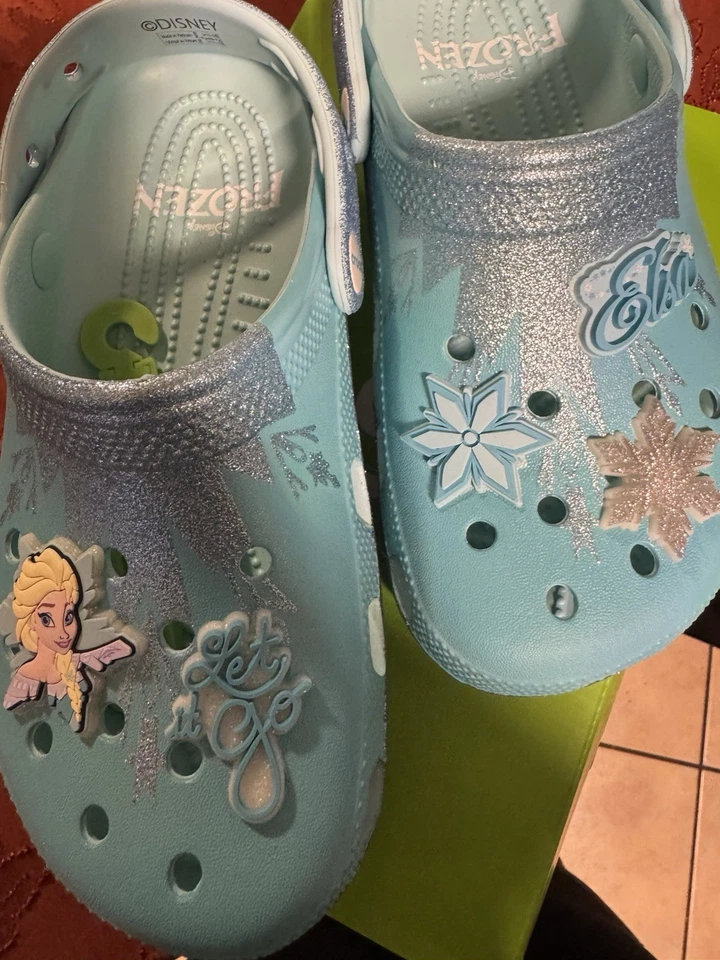 Crocs Frozen Elsa Classic Clog Girls Grade School SIZE 4 - Image 2 of 3
