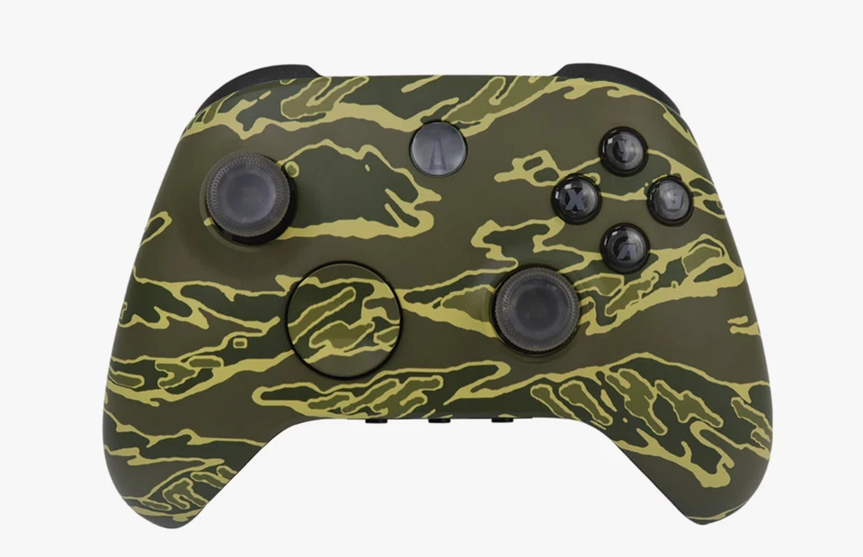 Metal Gear Solid Delta Snake Eater Konami Exclusive LE Deluxe PC Controller Set - Image 3 of 4