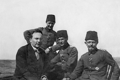 Eulenberg Herbert Writer Germany 25.01.1876 Group photo with Gener- Old Photo