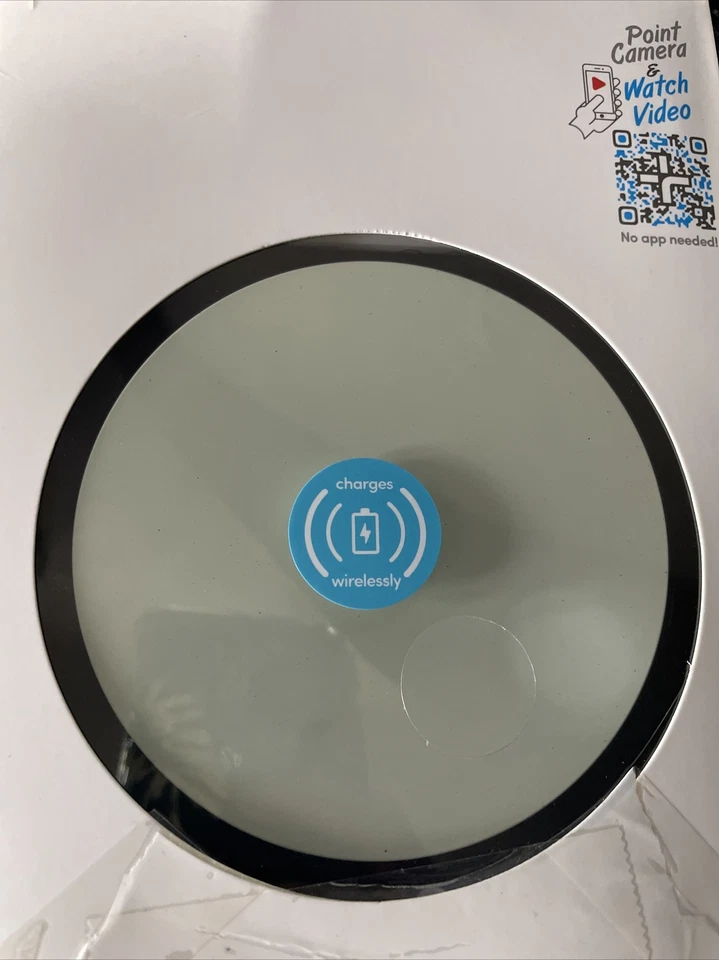 Almohadilla de carga inalámbrica estética | TYLT Puck Wireless | Almohadilla de carga de 10 W | Verde Foto 2 de 2