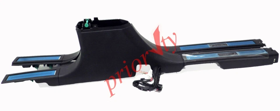 19072905 Illuminated Front Door Sill Plates C Script Black 2010-16 Cadillac SRX - Image 3 of 4