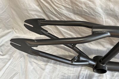 NOS Fishbone Ninja BMX Bike Frame & Big Bone Seatpost 21