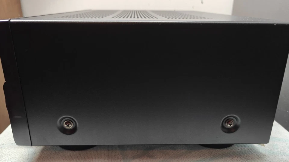 Yamaha Rx-v377 Cinema Surround Sound Receiver 100w/ Ch. @ 8 Ohms - Image 4 of 4