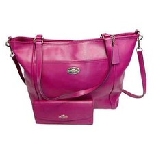 COACH Tote in Crossgrain Leather w/Matching Wallet