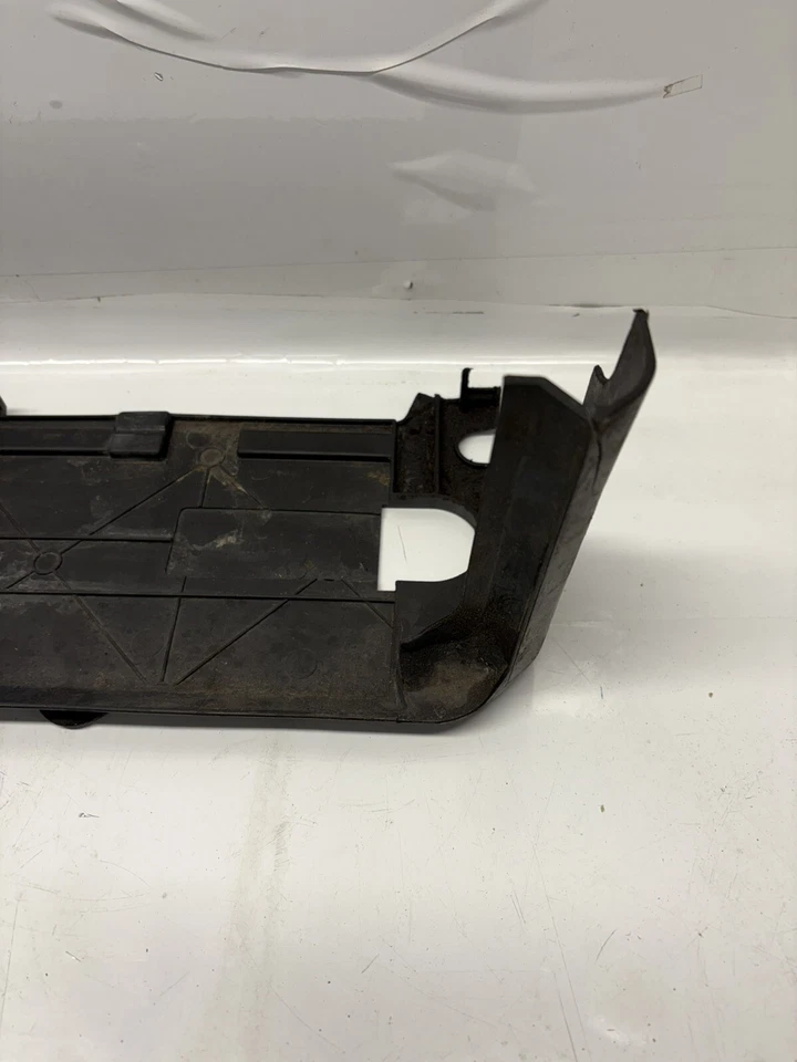 Deflector de aire de soporte de radiador inferior genuino OEM para BMW 540i 840i 19-22 Foto 2 de 4