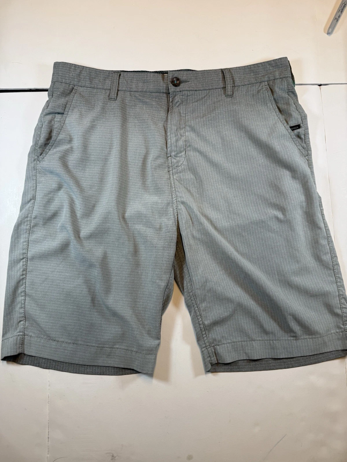 Vissla Hybrid Walk Shorts Men's 34 Grey Stretch Performance Surf Chino Casual