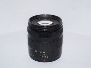 Lumix G Vario 14-42mm f3.5-5.6 Mega O.I.S ASPH Lens