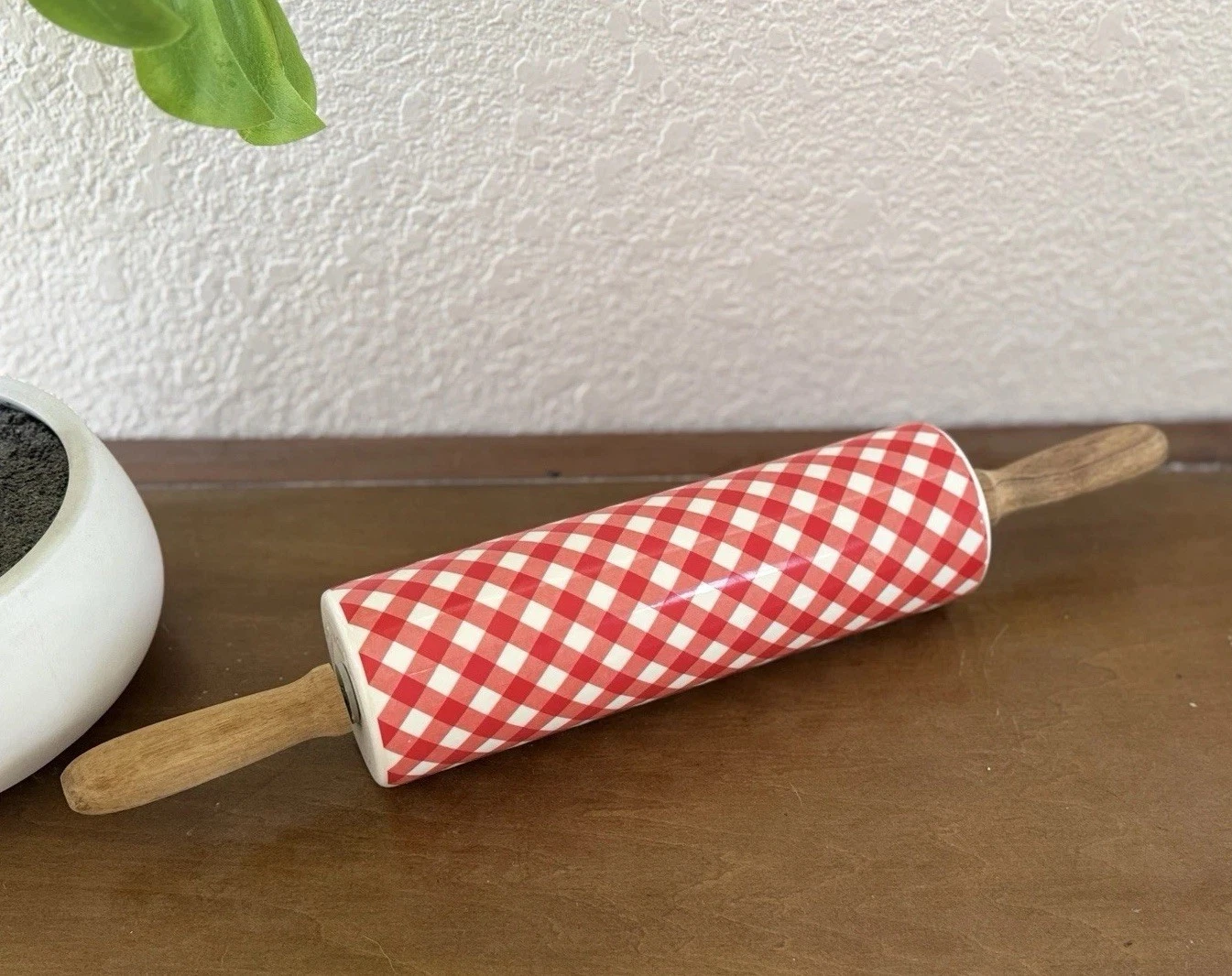 The Pioneer Woman Red Gingham Ceramic Rolling Pin Wood Handles Farmhouse Baking