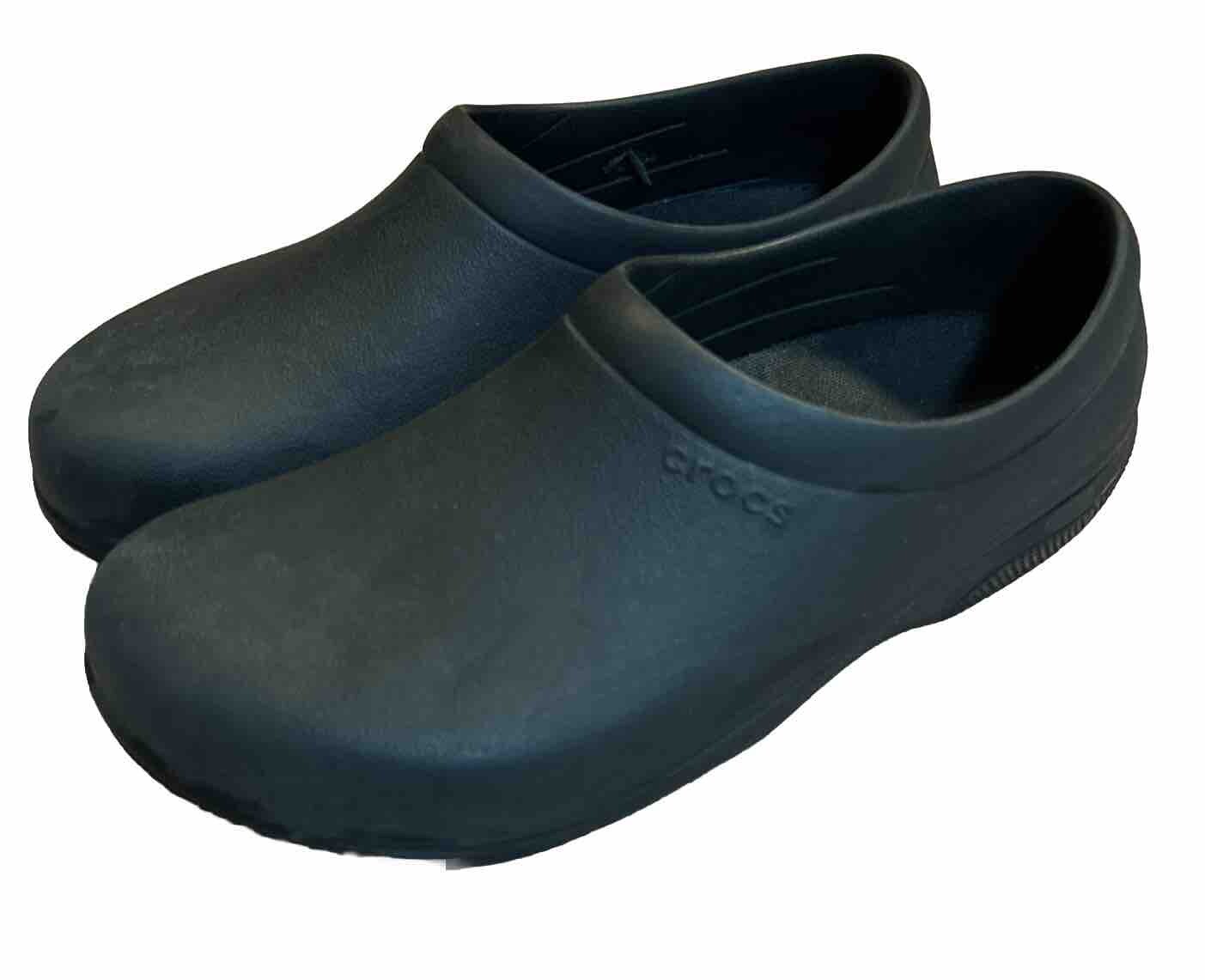 Crocs On The Clock Black Slip On Work Clog Shoes In Black Size Women 12 Men 10