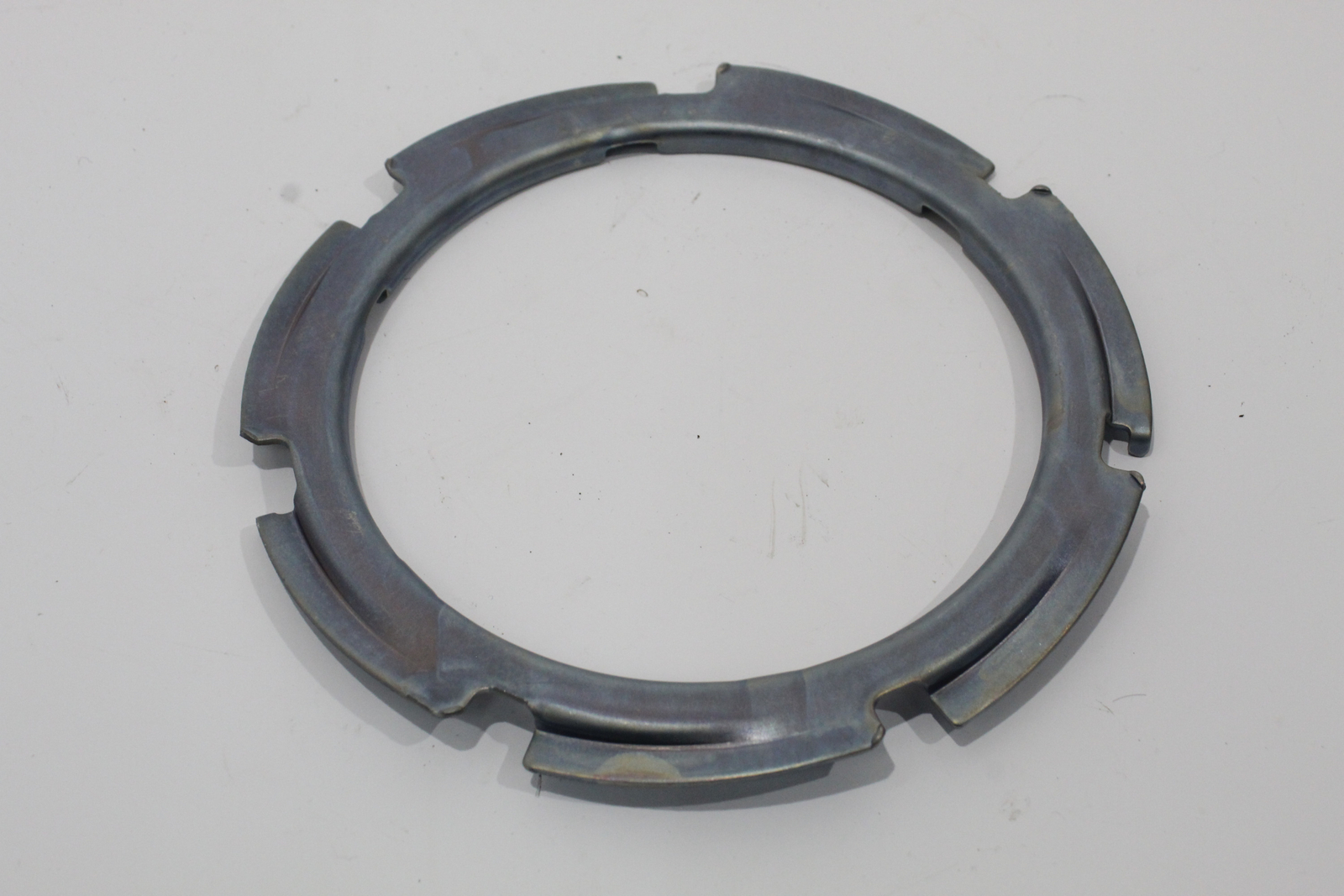 VW Passat 3B B5 Fuel Pump Retaining Ring Bracket New Genuine 8E0201877A