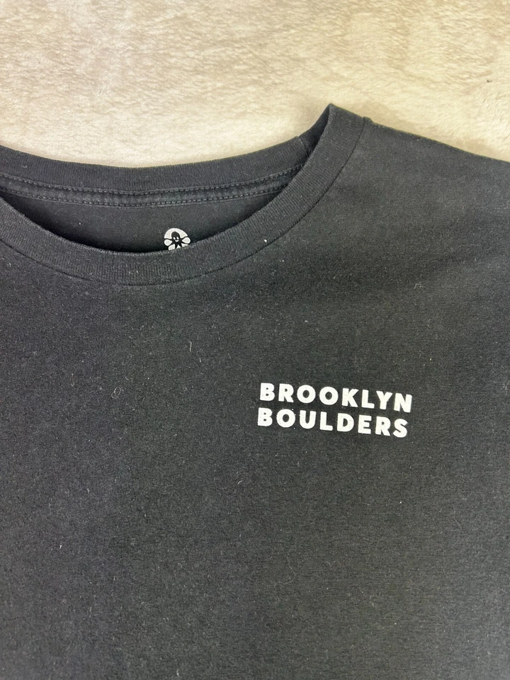 Brooklyn Boulders Tombtsone Throwdown Rock Climbing Black Tshirt Womens S - Image 3 of 4