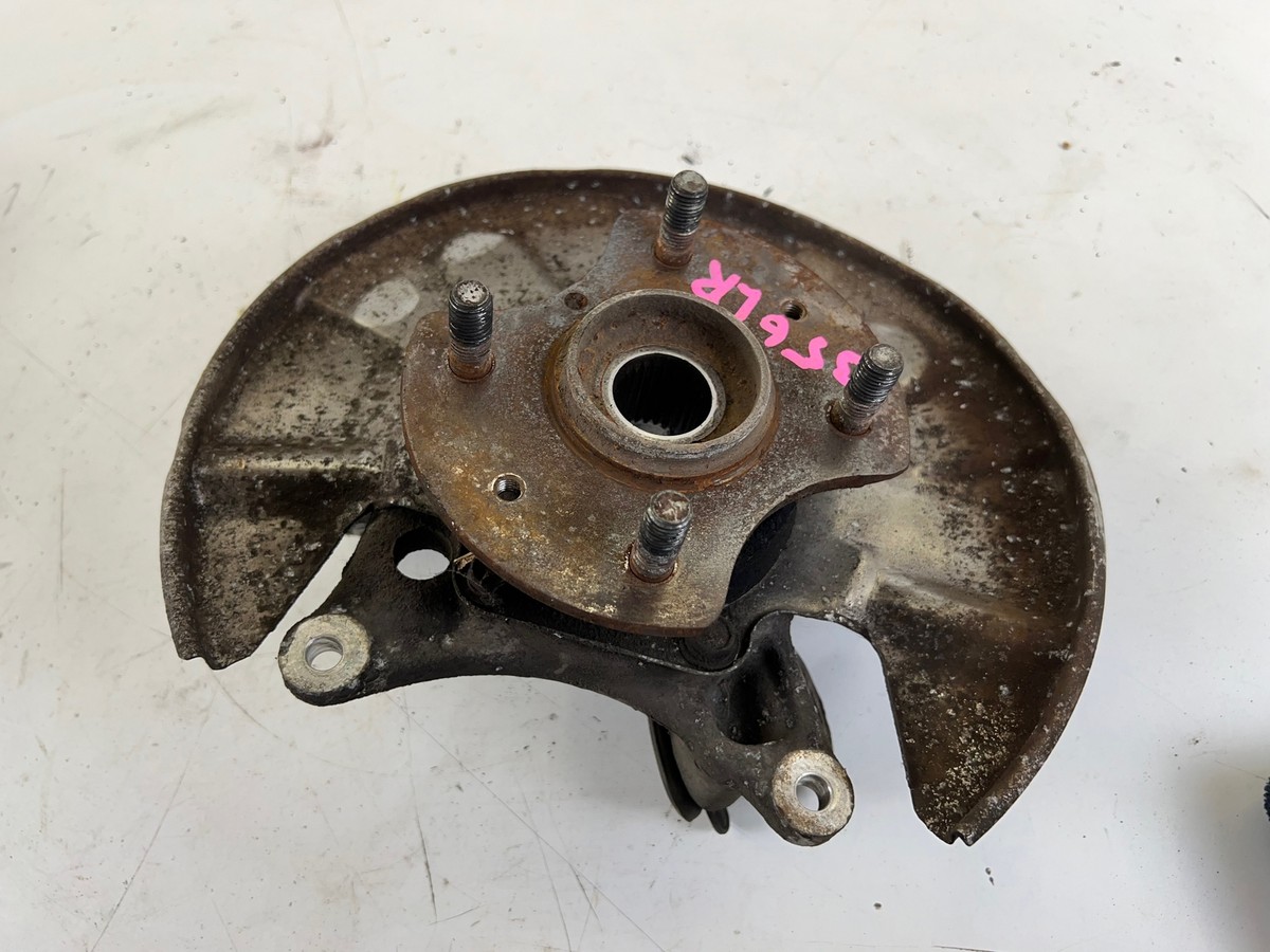 サバンナRX7純正デッキ Mazda RX-7 Left Rear Knuckle Hub Spindle Suspension FC 85-92 OEM