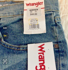 NWT Wrangler Men's Jeans Relaxed Fit Straight Leg 4 Pockets Size 42x30