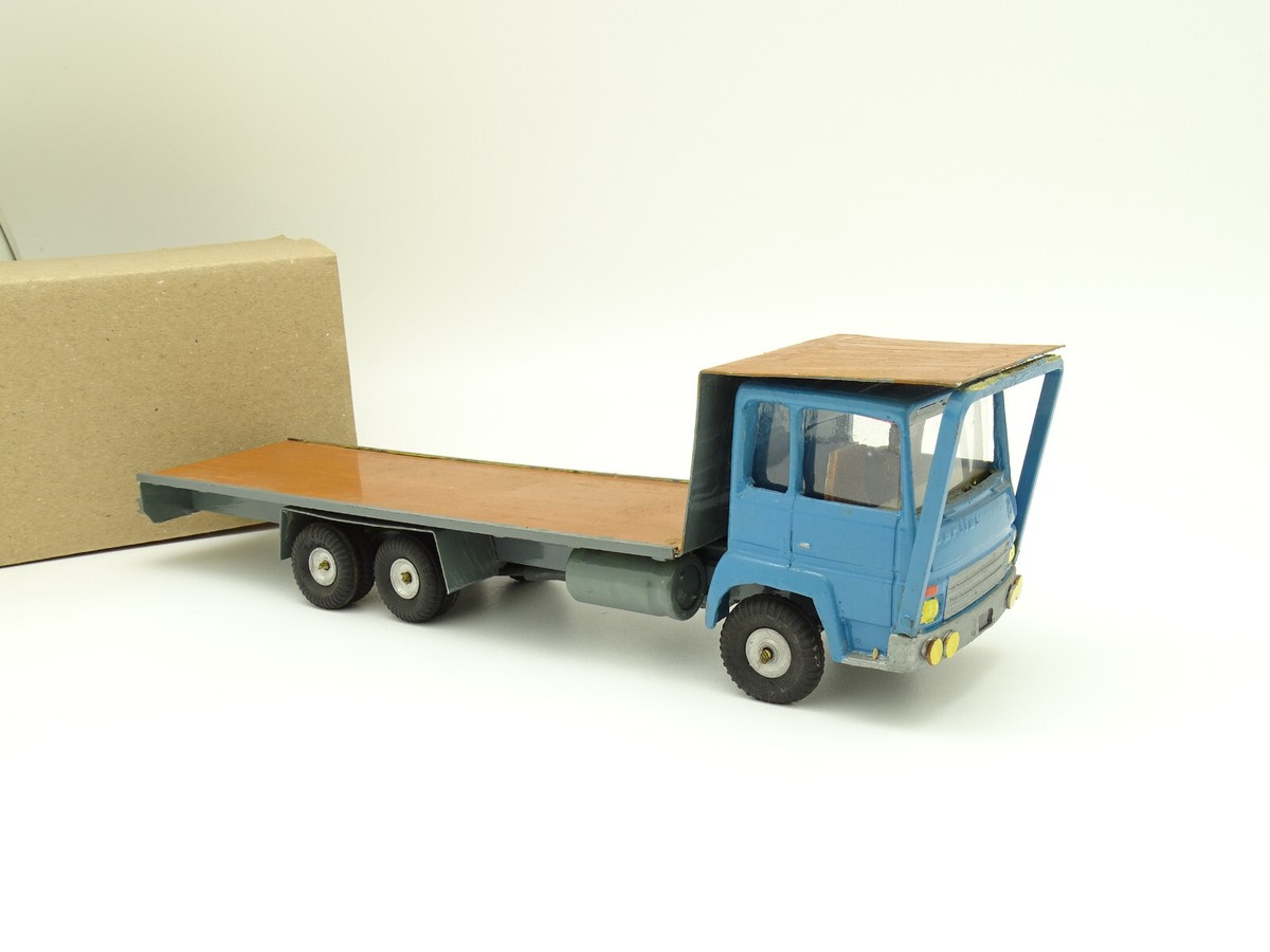 1/50 Solido 6141 Berliet citerne
