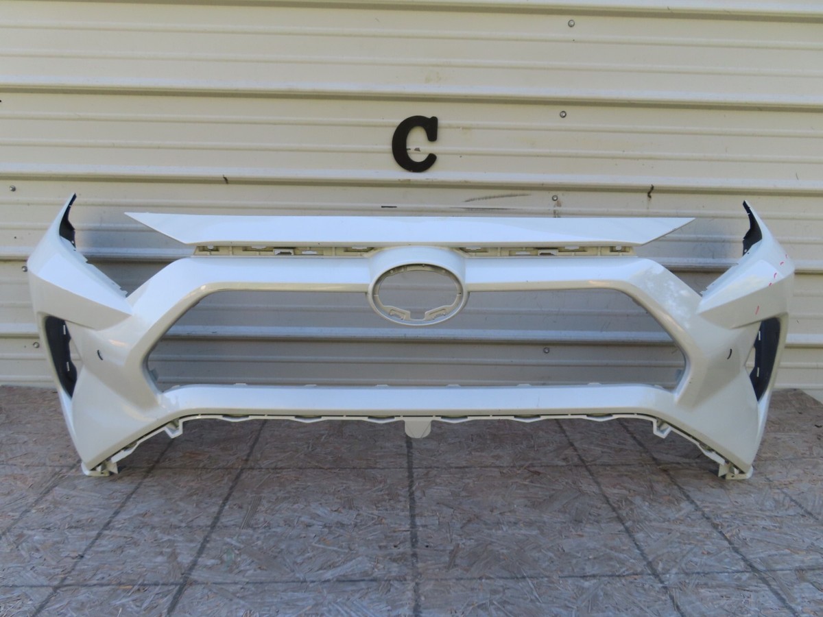 2019-2020 TOYOTA RAV4 HYBRID LE XLE LIMITED FRONT BUMPER COVER OEM