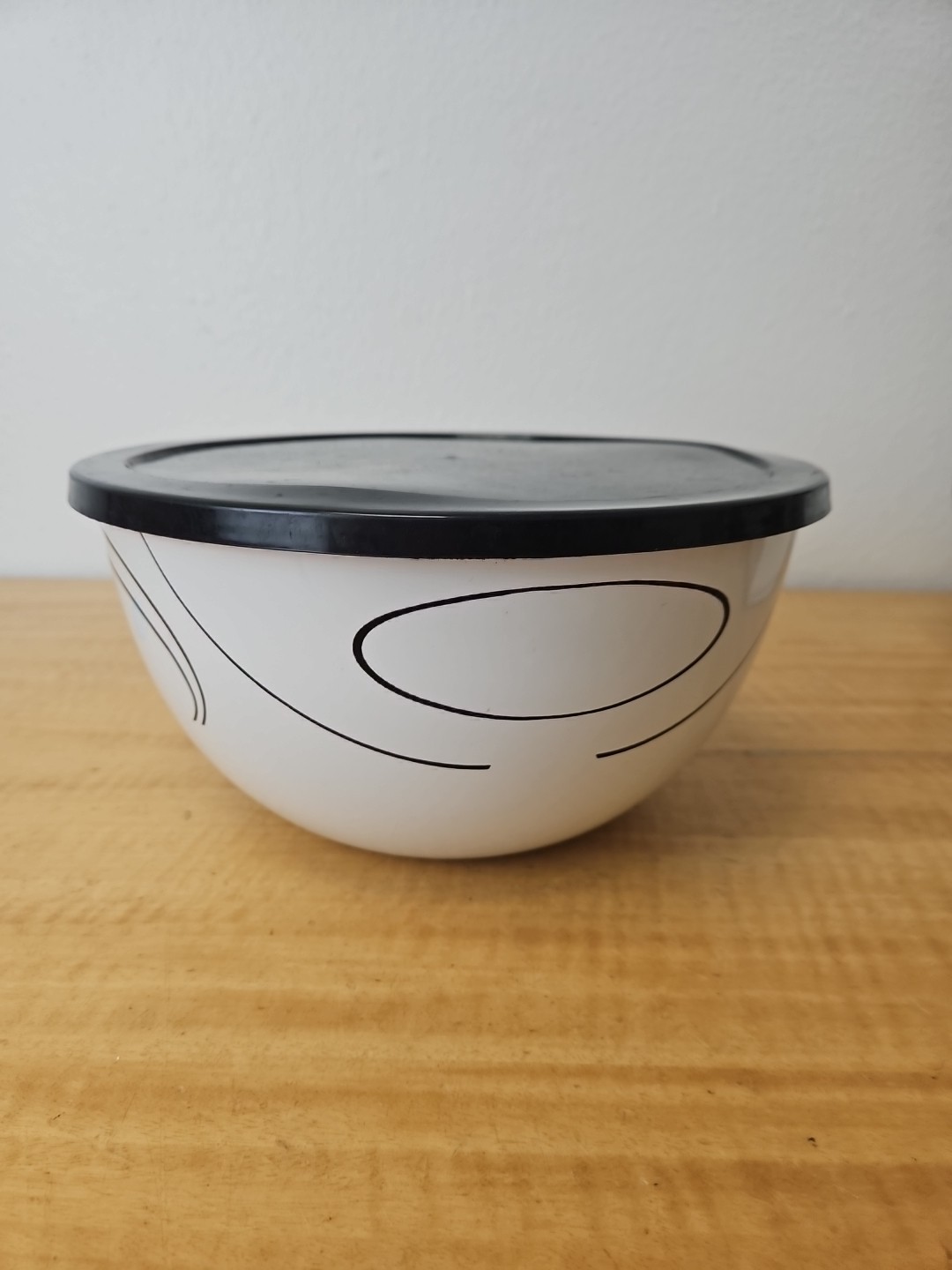 12-Piece Reston Lloyd Metal Nesting Bowl Set, "Simple Lines" bowls lids 44237