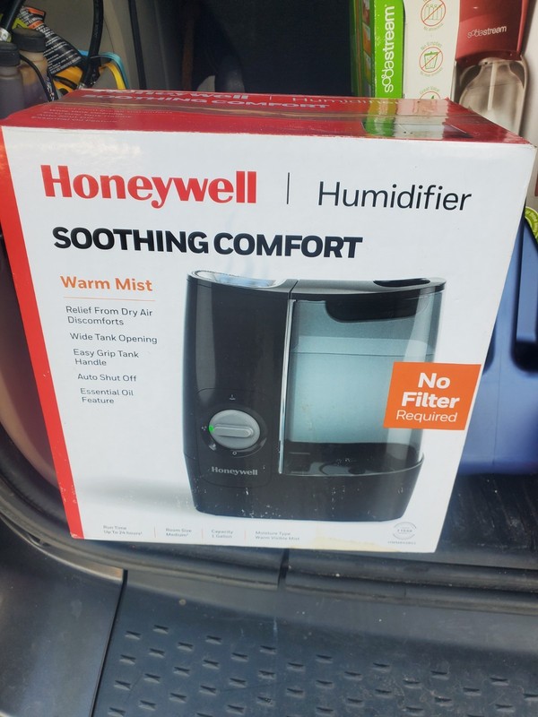 Honeywell - HWM845 Warm Mist Humidifier with Essential oil cup, Filter Free -...