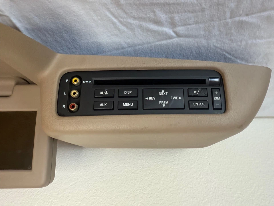 Sistema de tela de DVD player traseiro bronzeado | Compatível com 2002-2005 Ford Excursion OEM - Imagem 3 de 4