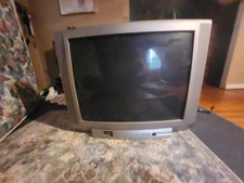 toshiba 27 crt tv, broken, no remote, can be used for parts