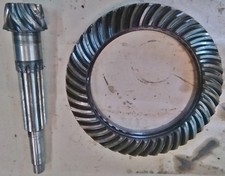 Getriebe Übersetzung 8:43 Zähne IHC / Mc Cormick D- 439 - D-Serie - 430 326 320