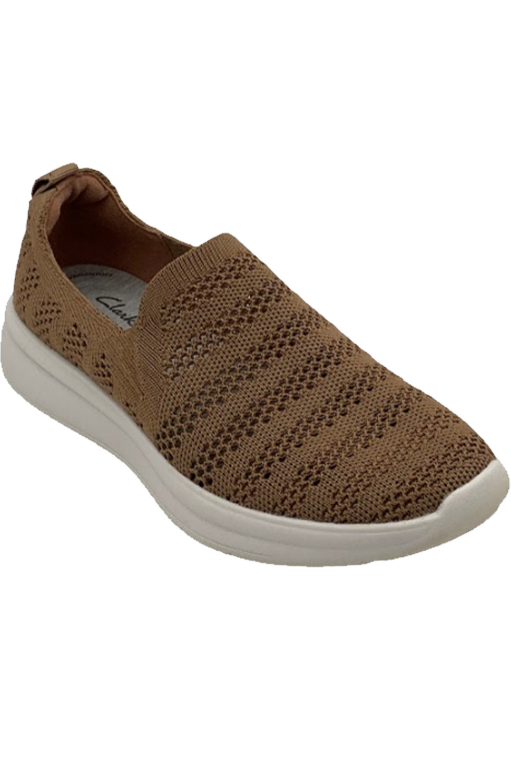 Вязаные слипоны с перфорацией Clarks Cloudsteppers Ezera Path теплого бежевого цвета 6390₽