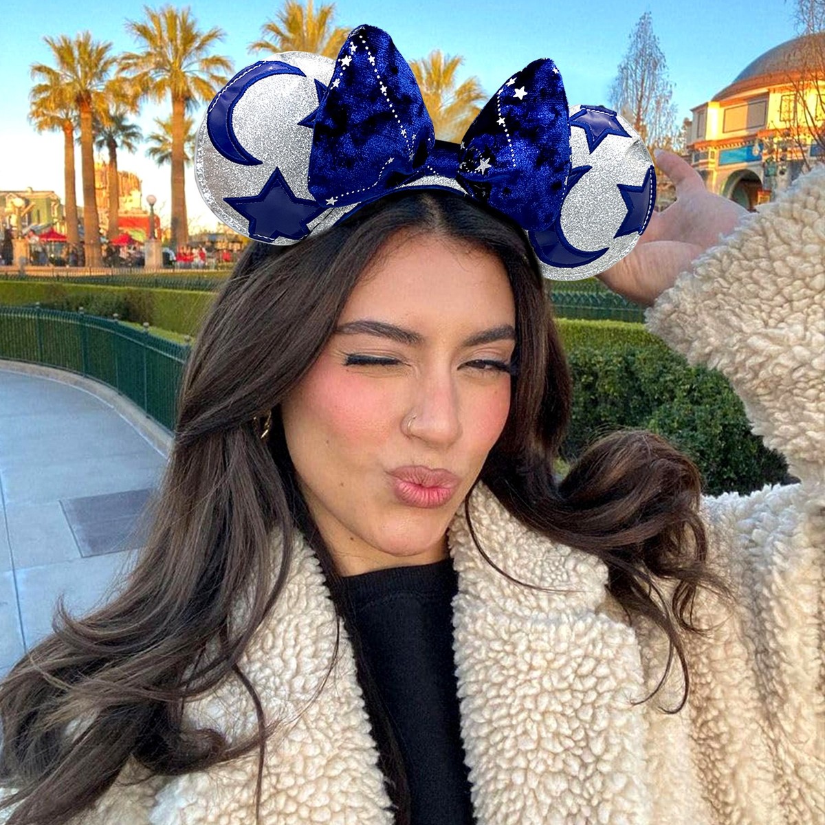 Disney- Parks Sorcerer Hat Constellation Minnie Ear Bow Moon  display picture 1