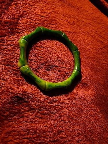 Bakelite Bracelet Carved Green Vintage Jewelry Plastic 1940s 1950s Nice