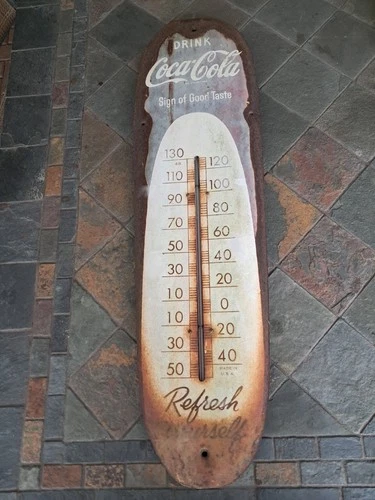 Coca Cola vintage "Cigar" metal thermometer 1950's works