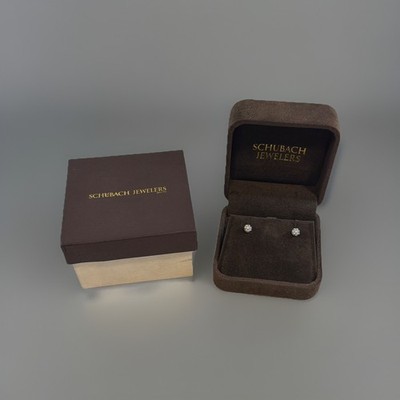Schubach Juweliere weiße Lab-Created Sapphire Cluster Ohrstecker in Sterling Silber