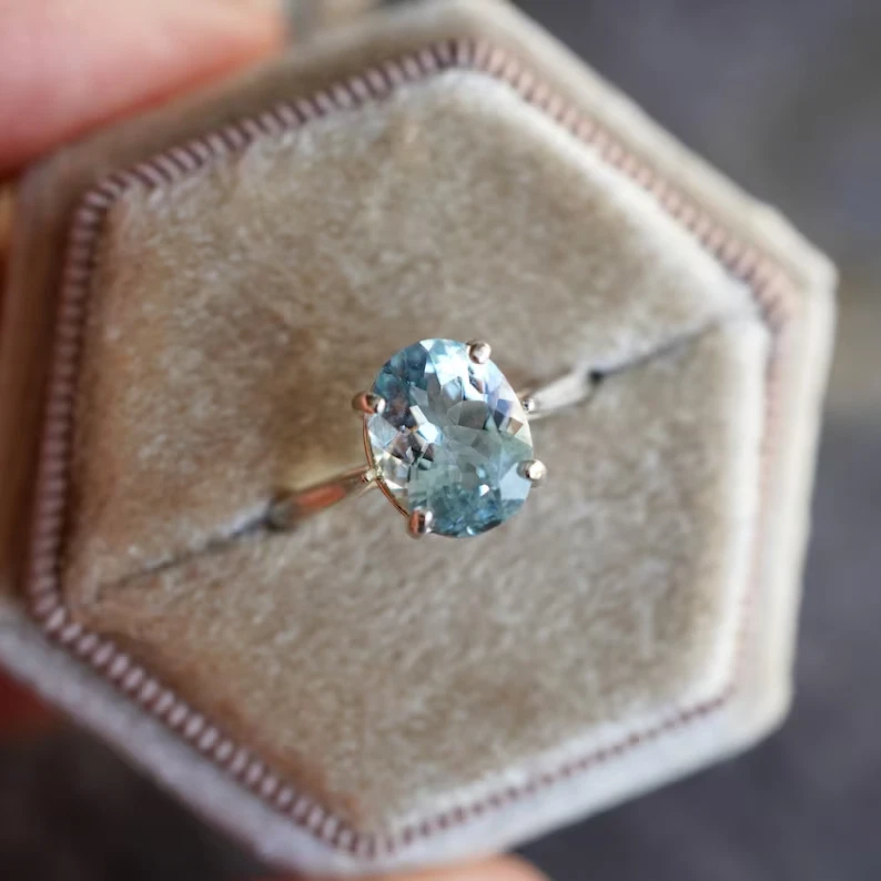 Anillo de boda de diamantes de aguamarina natural de corte ovalado de 1,80 quilates de oro blanco macizo de 14 quilates 6 Foto 2 de 4