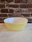 Vintage #404 Pyrex Large 10" Nesting Mixing Bowl Primary Color Yellow 4 Qt