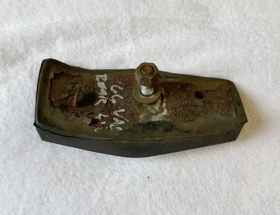 Protector de parachoques trasero Plymouth Barracuda Valiant 1966 sello de goma Fórmula S Foto 3 de 4