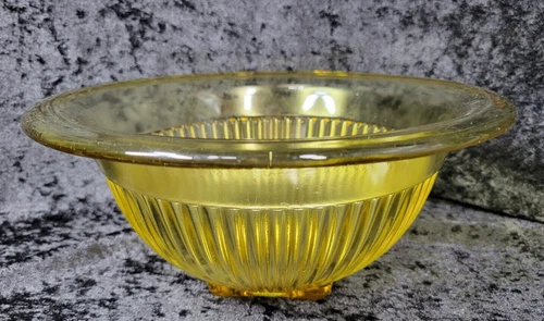 Vintage Federal/Hazel Atlas 10" Amber/Yellow Ribbed Rolled Edge Mixing Bowl
