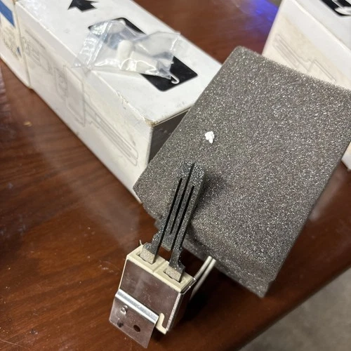 White-Rodgers 767A-373 Hot Surface Igniter, Lp/Ng, 120V Ac, 5 1/4 In L.,