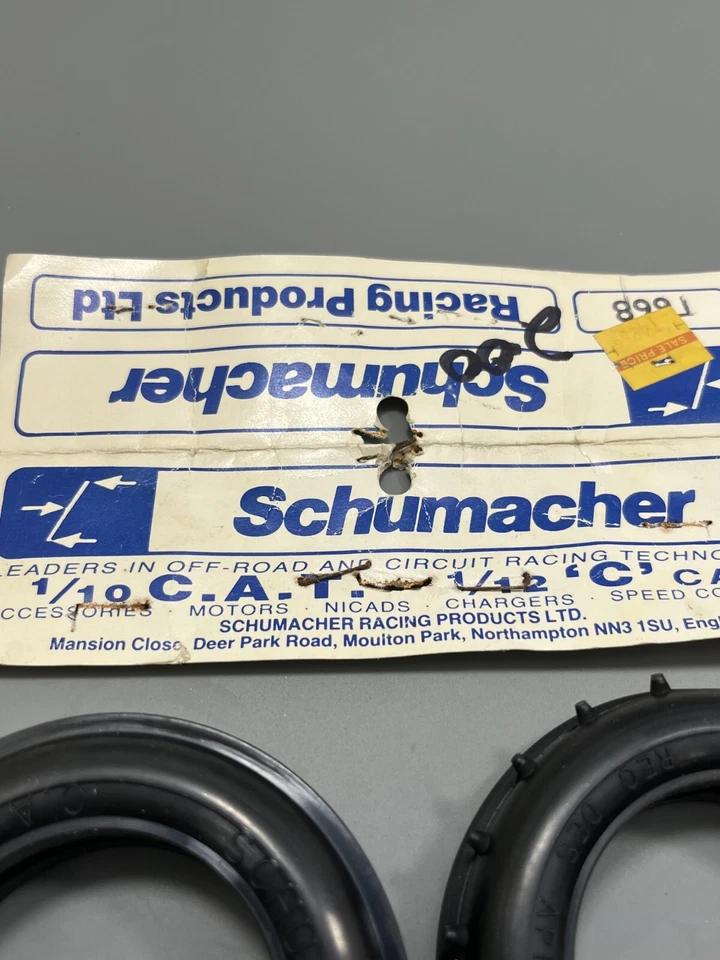 Vintage rare Schumacher 1/10 cat T668 front tires rim spike - Image 4 of 4