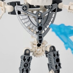 Bionicle (8741) TOA HORDIKA NUJU 100% Complete 2 Rhotuka Spinners Lego Spare Pcs