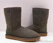 New NIB Ugg Classic Short Suede & Shearling Boots Earth Nopal Army Green Womens