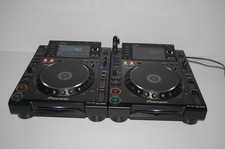 PAIR Of Pioneer CDJ-2000 Pro CDJ Rekordbox DJ Turntables Fast Ship L  K  