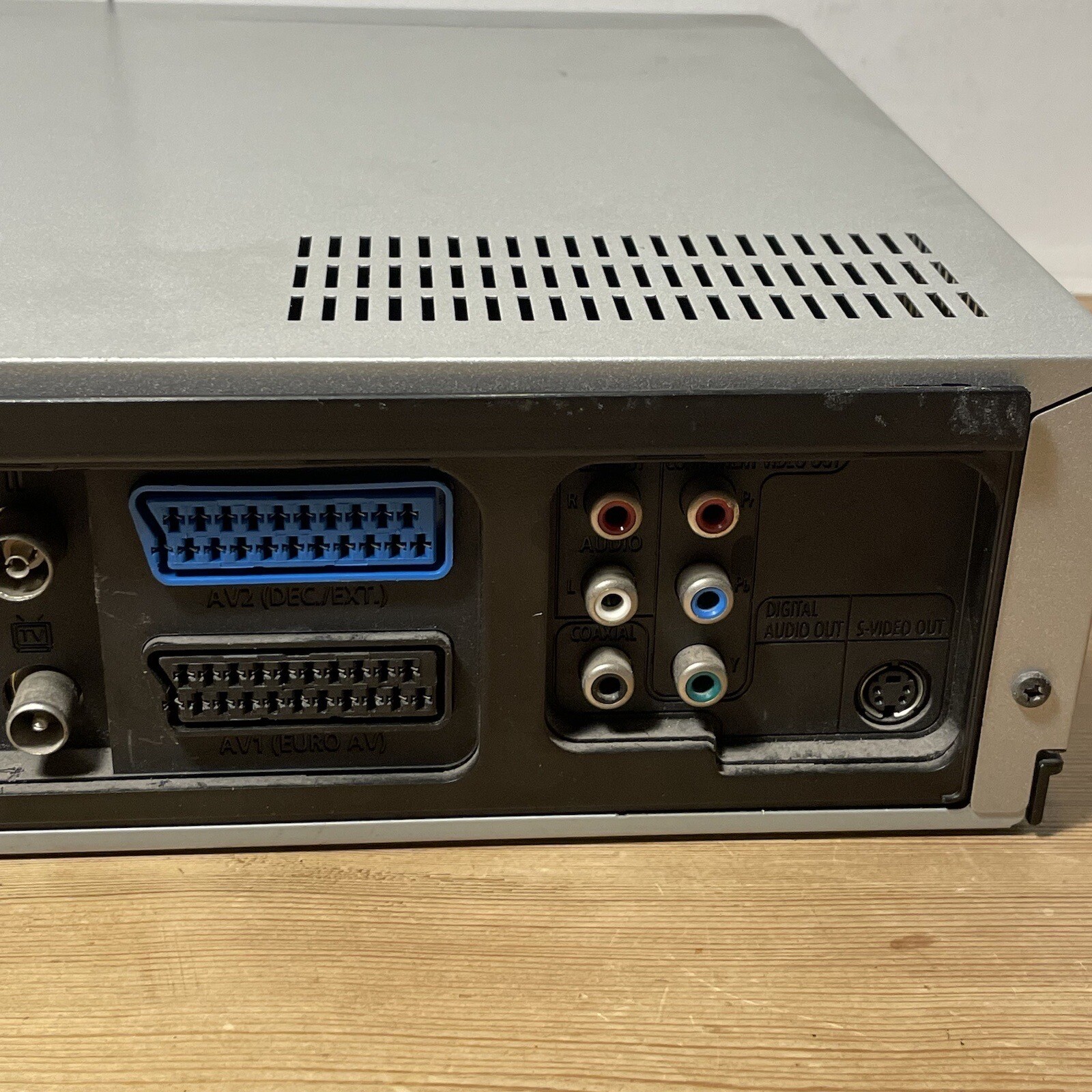 Samsung DVDV5600 VCR VHS DVD Combo Video Player Recorder eBay