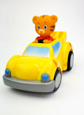 PBS Daniel Tigers Neighborhood Pull Back n Go Car 2017