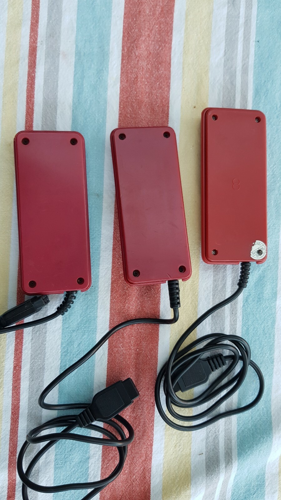 Four Famicom Clone Controllers Turbo Joystick - Picture 7 of 11