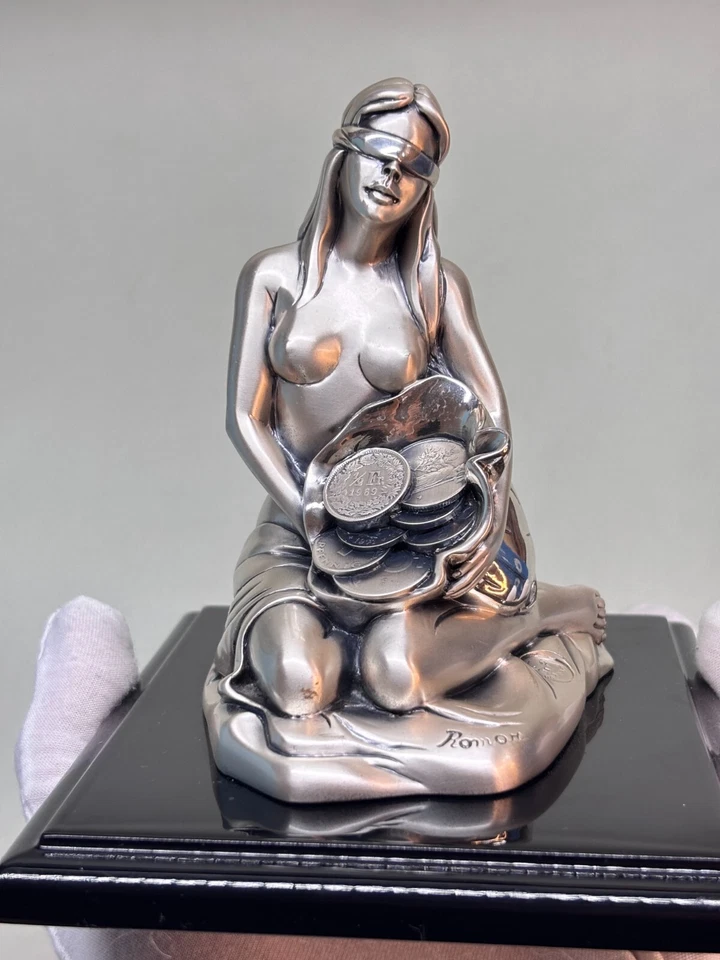 SCULTURA STATUA VINTAGE DEA BENDATA FORTUNA FIRMA ROMAR LAMINATO ARGENTO ITALY - Immagine 3 di 4