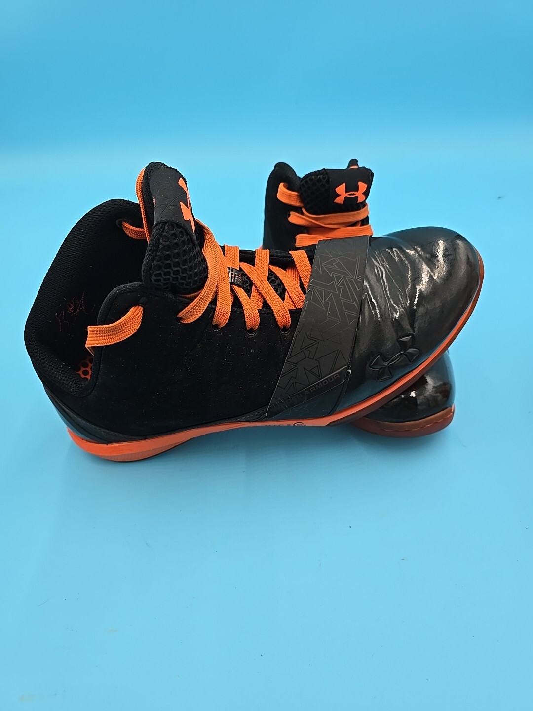 Under Armour Micro G Rare Size 9
