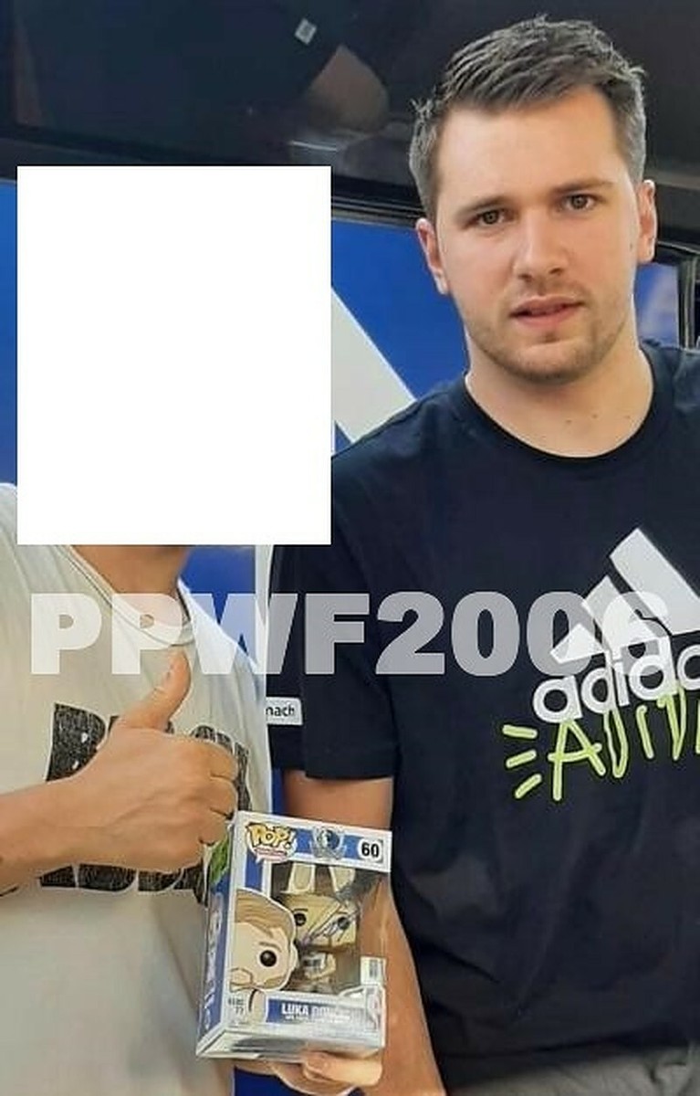 NBA LUKA DONCIC HAND SIGNED ENCAPSULATED FUNKO POP TOY #60