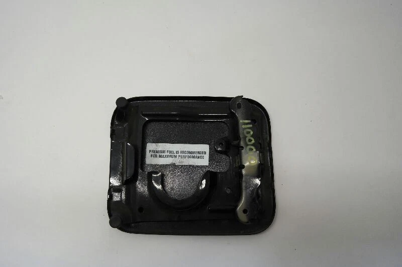 Infiniti QX56 2004-2015 puerta de combustible negra metálica Foto 4 de 4