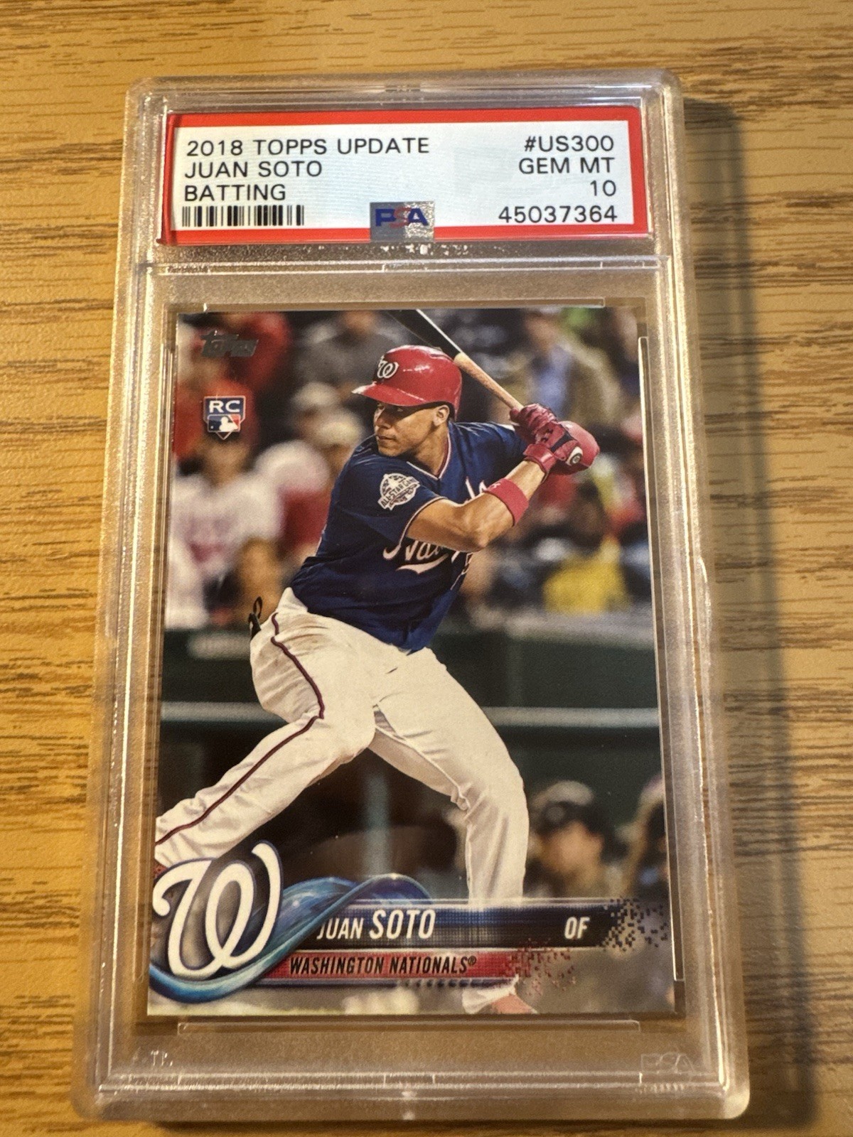 2018 Topps Update Series Juan Soto Batting #US300 Rookie Base Nationals PSA 10