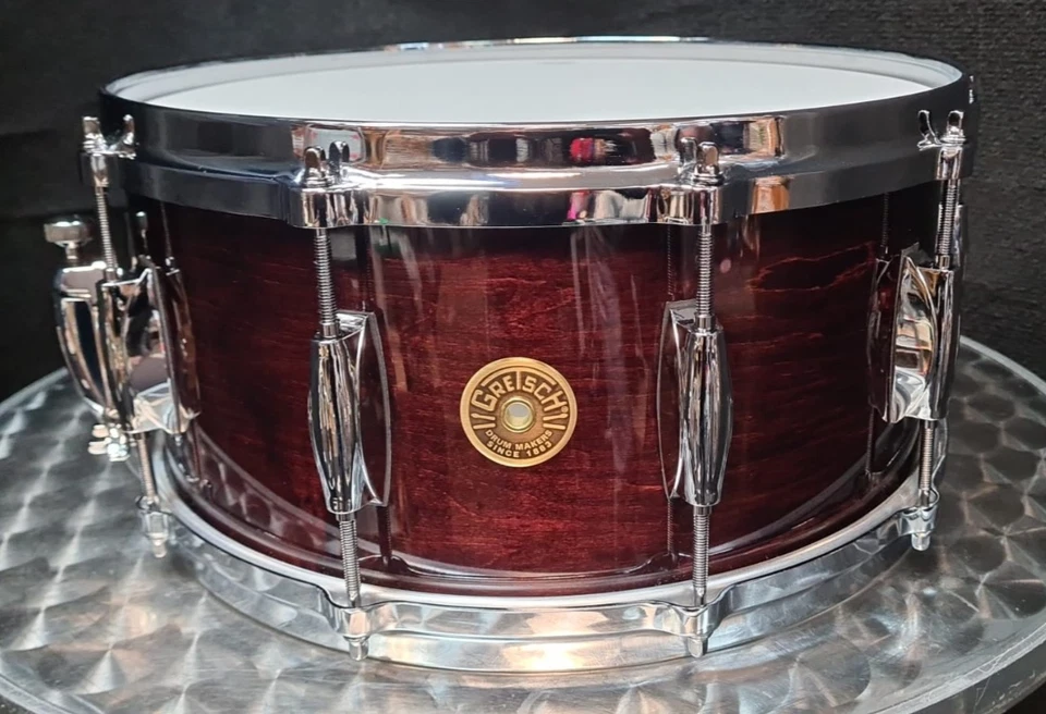 Gretsch Snare Drum USA Custom 14x6,5" Dark Walnut Gloss Lackiert Maple Gum